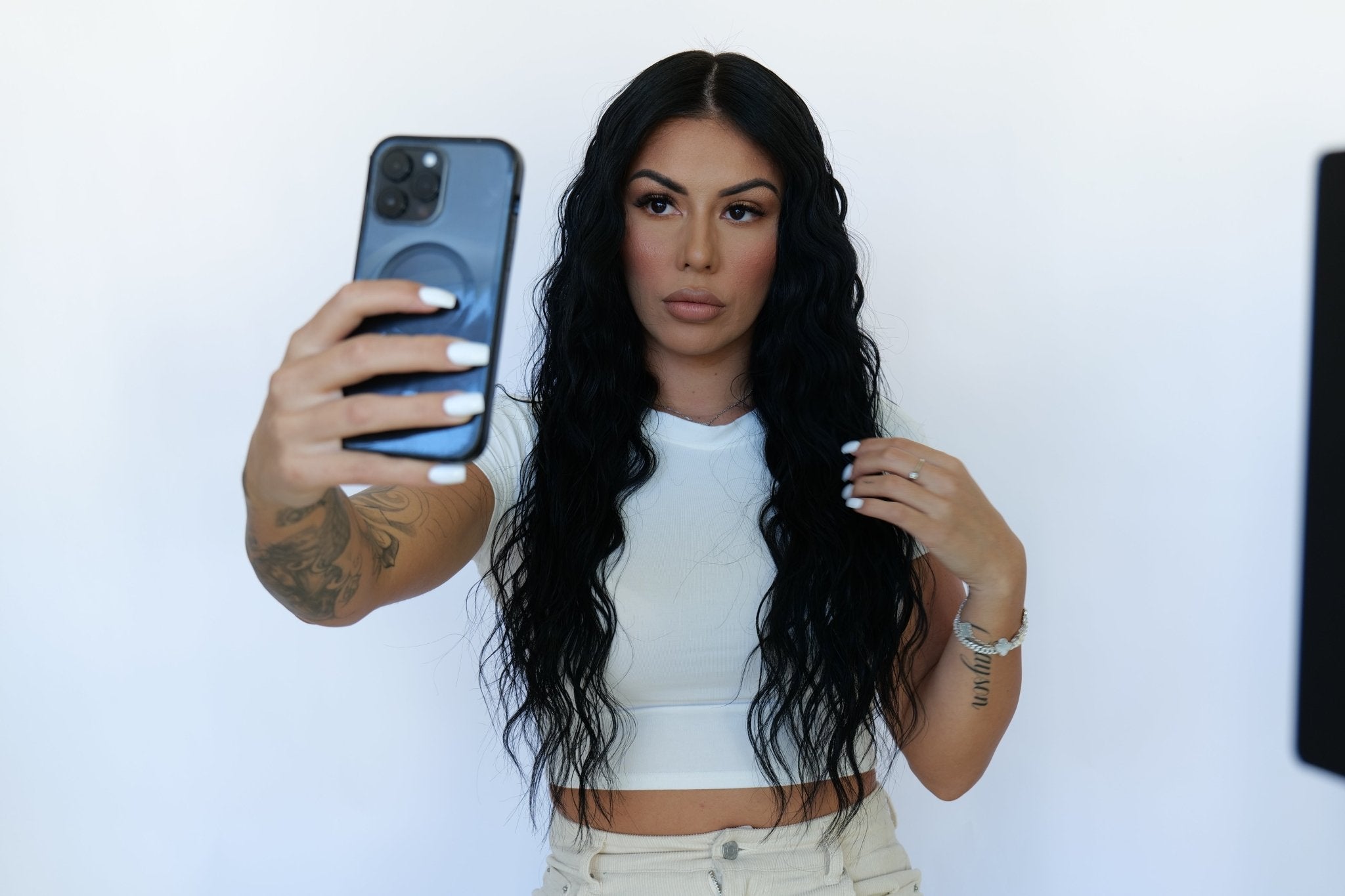 Wave Babe | 5 in 1 Hair Styler - Airys HairWave Babe - Airys Hair - 5 in 1 hair styler - 5 in 1 styler - wavy talk - hair curler - curling tong - thermal brush - bouncy blowdry brush - mermaid waver - beach wave - interchangeable head - hair styling attachments - curling wand - blowout brush - blowdry brush - velcro rollers